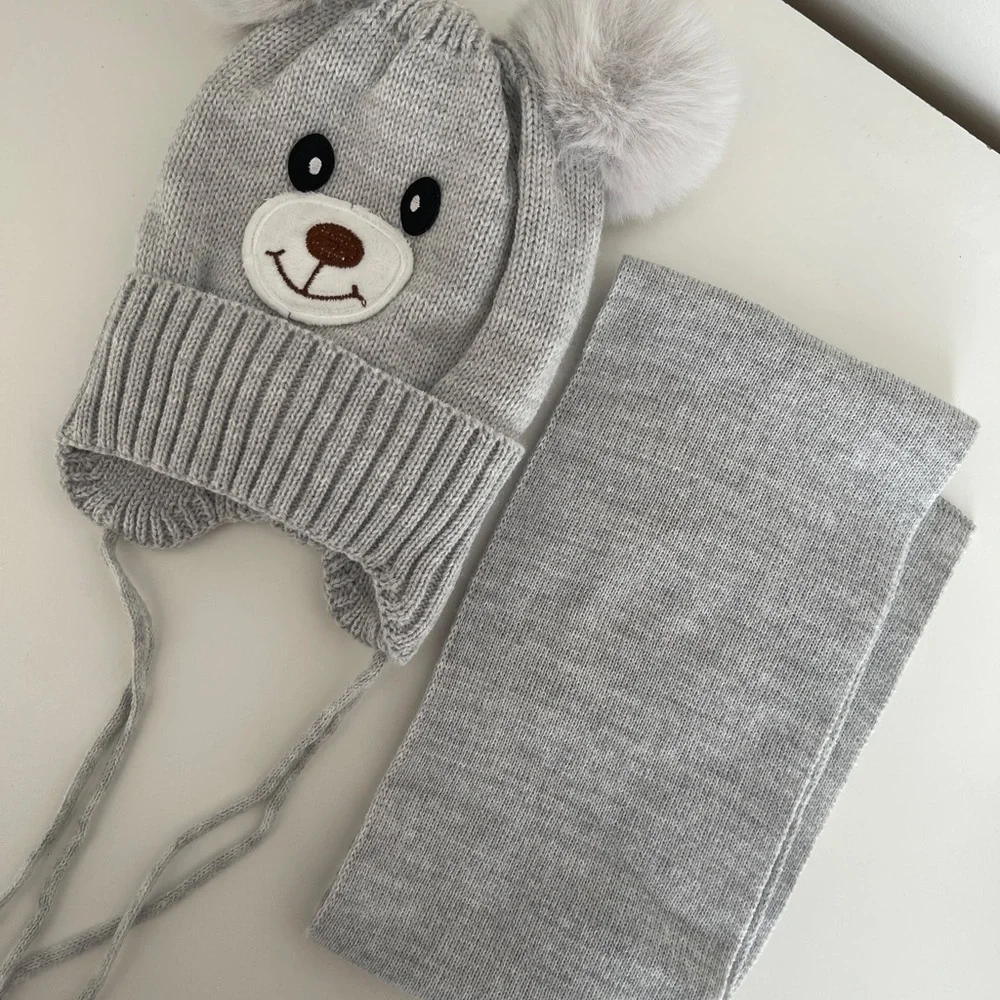 Baby Bear Hat with pom pom and scarf set